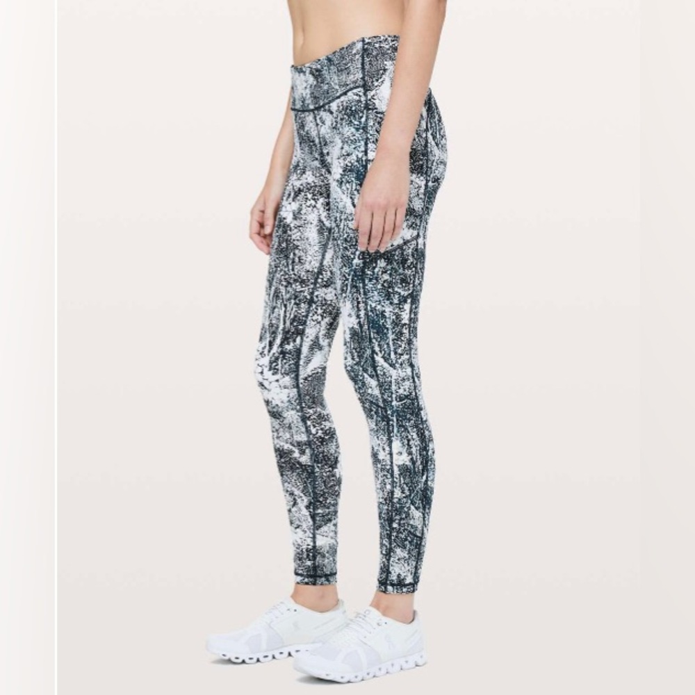 Lululemon Speed Up Tight Full-On Luxtreme 28” Wildwood Multi